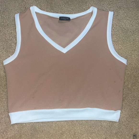 Gemstone Tops - Do light Brown sweaterish vest